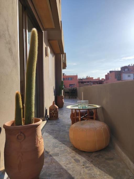Plein Centre Marrakech, Grand Balcon Filant Apartment Marrakesh Exterior photo